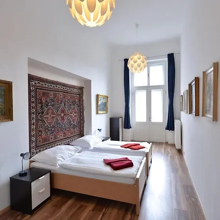 Appartamento 13 Single Beds In Centrum