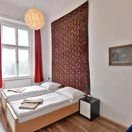 13 Single Beds In Centrum Апартаменты Прага